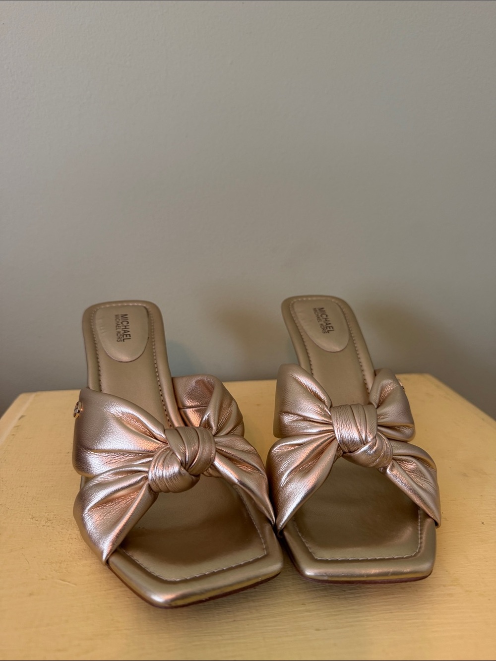 MICHAEL Michael Kors MetallicGold Knotted Slide Mules size 8 1/2